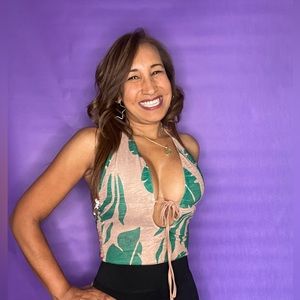 Beautiful tropical print v-neck backless bodysuit